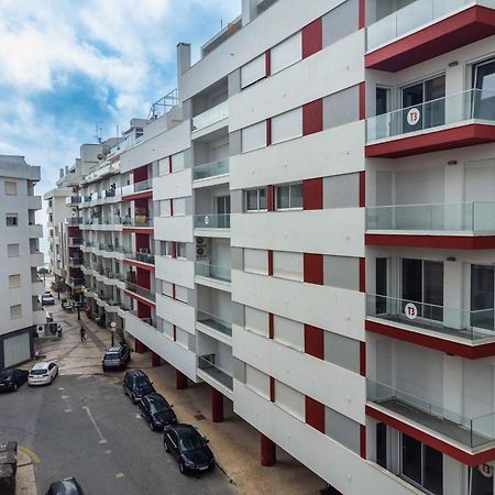 Caravelas 2-Bedroom Apartment With Pool - 50M From The Beach Armacao de Pera Exterior photo